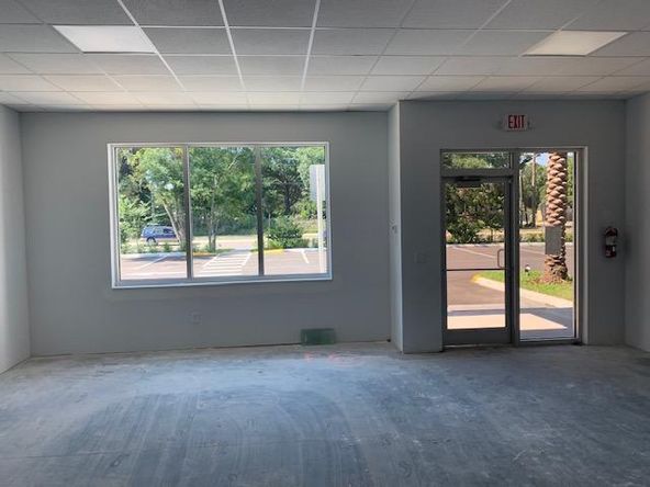 Palm River Commons: 6609 Causeway Blvd, Tampa, FL 33619